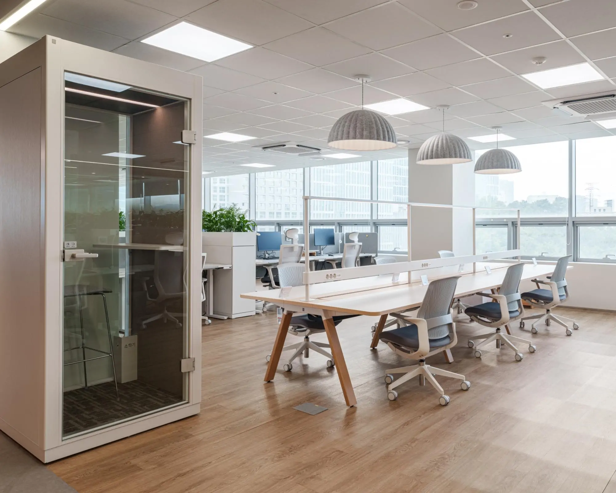 Pod làm việc cách âm trong văn phòng nhỏ